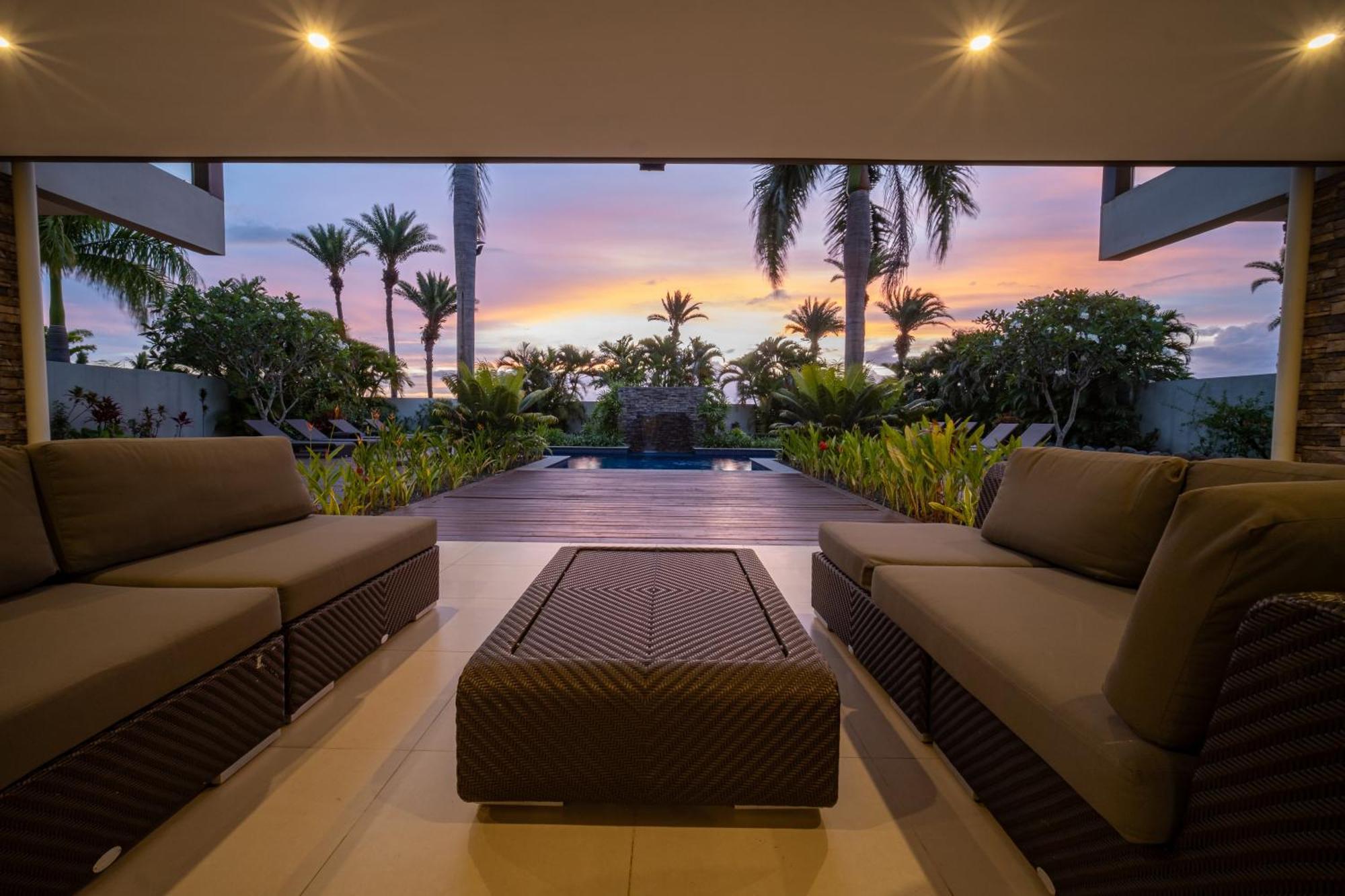 Naisoso Island Villas - Fiji Nadi Exterior photo